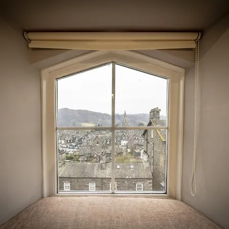 The Viewpoint - Stylish In An Elevated Position In The Centre Of Ferienhaus